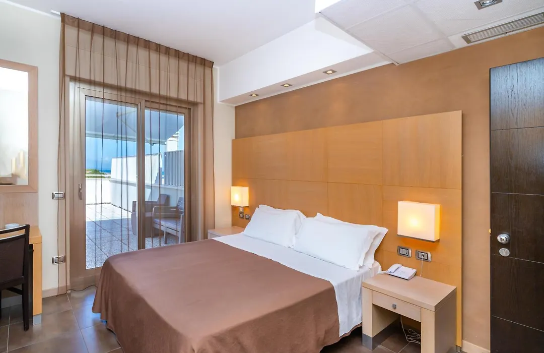 Abruzzo Marina Hotel - Family & Beach Resort-1